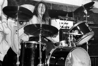 hari_am_rocken.jpg